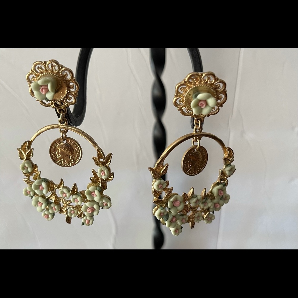 Custom statement earrings - Picture 5 of 5